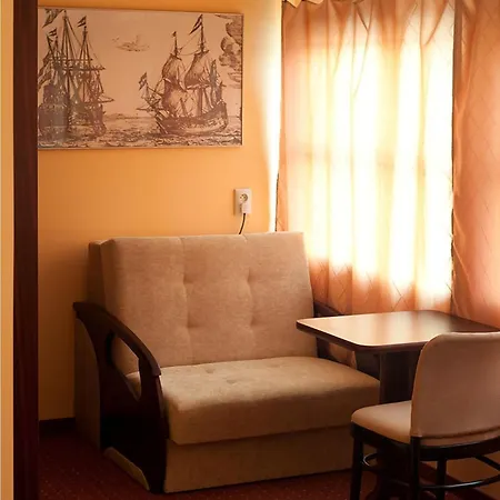 Botel Gracia 3*
