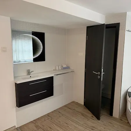 Πλωτό κατάλυμα Gracia Μπρατισλάβα