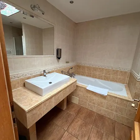 Hotel na wodzie Gracia 3*