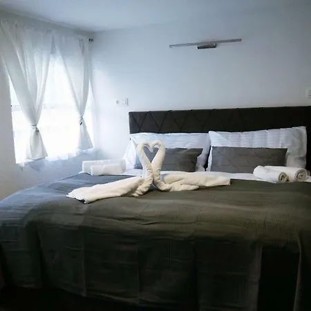 그라치아 보트호텔