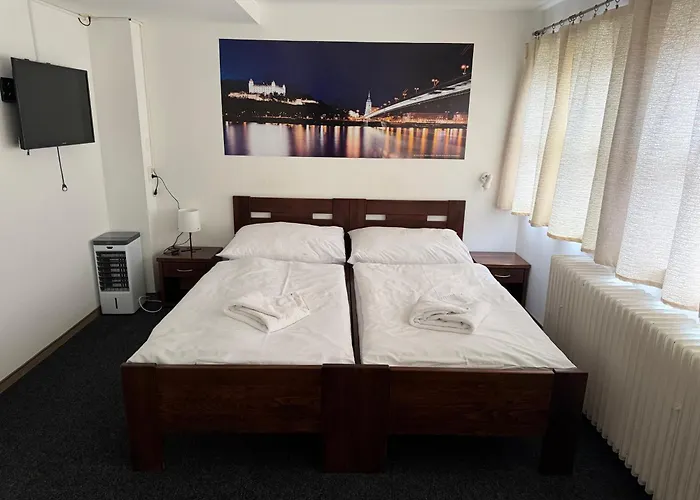 Gracia Πλωτό κατάλυμα Μπρατισλάβα