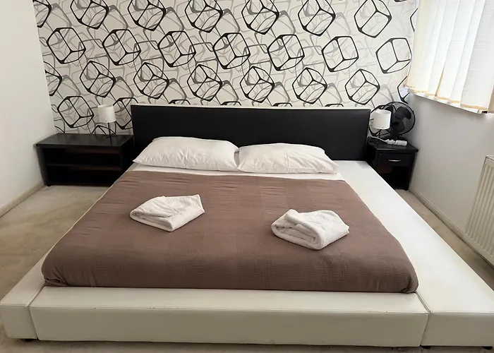 Πλωτό κατάλυμα Gracia